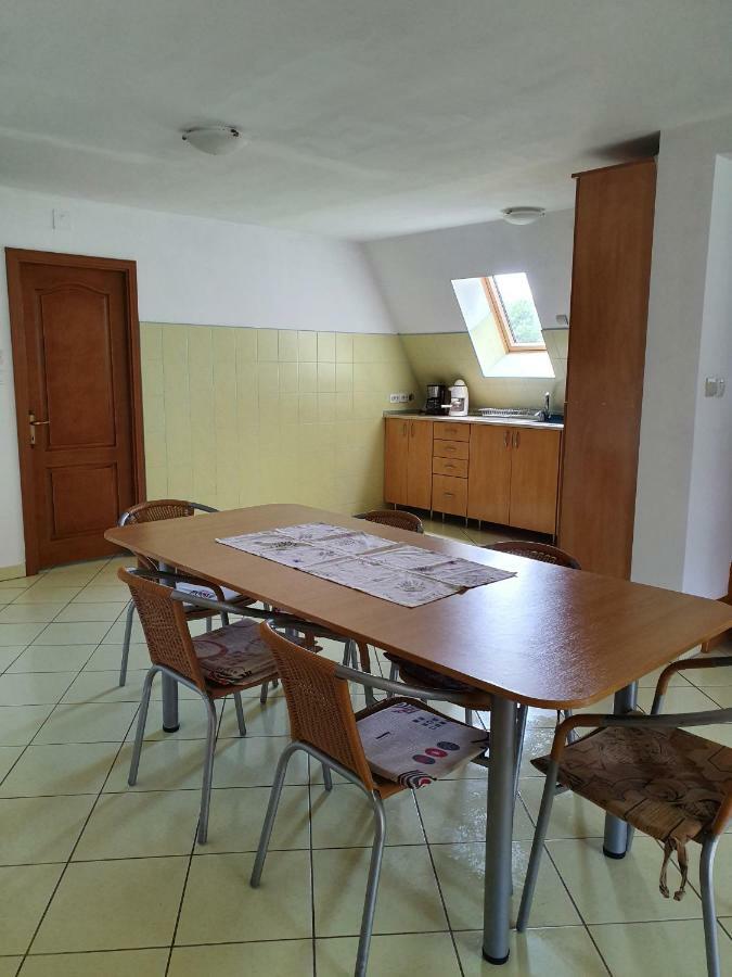 Kamilla Kulcsoshaz Villa Sub Cetate Екстериор снимка
