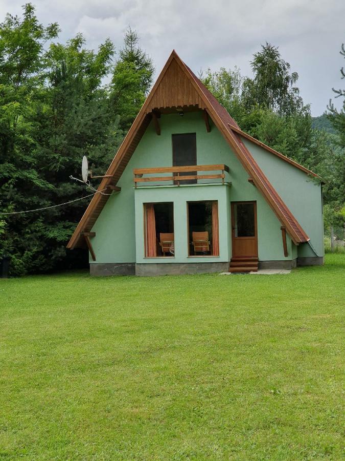 Kamilla Kulcsoshaz Villa Sub Cetate Екстериор снимка